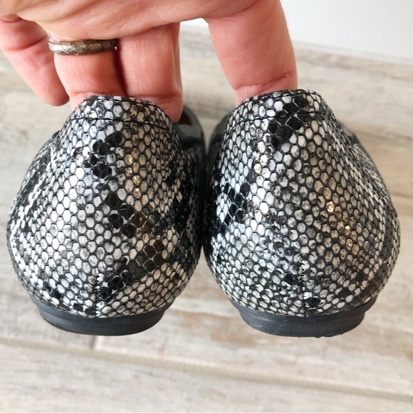Vionic Caroll Ballet Flats Snakeskin - Picture 8 of 13